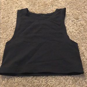 Black lululemon crop tank